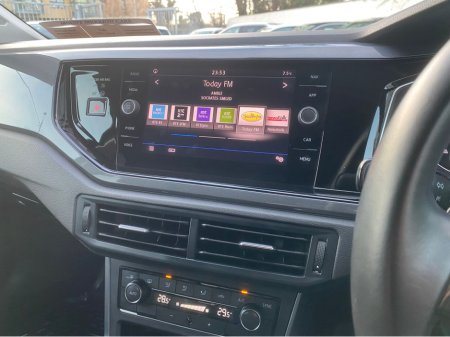 2018 Volkswagen Polo Auto 1.0 Tiny Mileage €15,900 thumbnail