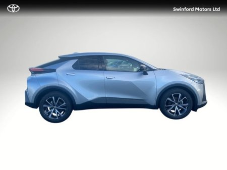 2025 Toyota C-HR  €41,500