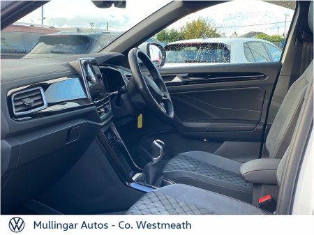 2023 Volkswagen T-Roc 2.0 TDI 116HP R-Line €32,450