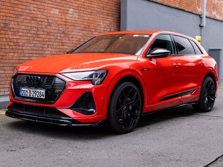 2020 Audi e-tron 50 quattro S Line €34,950