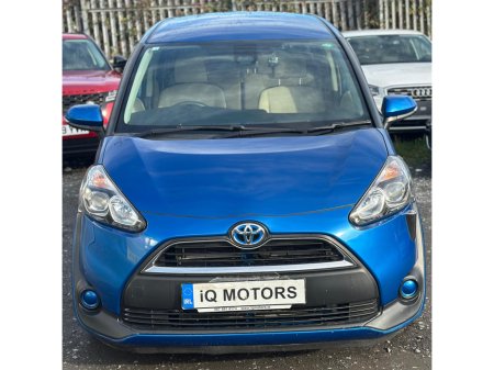 2016 Toyota Sienta 1.5 Petrol Hybrid Petrol 7 Seater Fresh Import €12,995