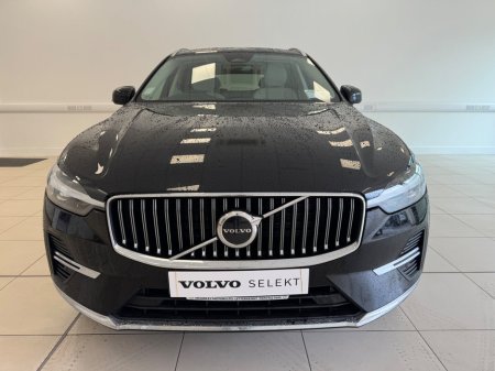 2023 Volvo XC60 T6 Recharge PHEV 350hp AT8 Core €57,500