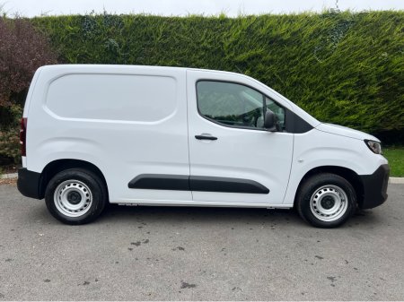 2024 Peugeot Partner 2024 ACTIVE PLUS 1.5 HDI 3 SEATER FINANCE AVAILABLE