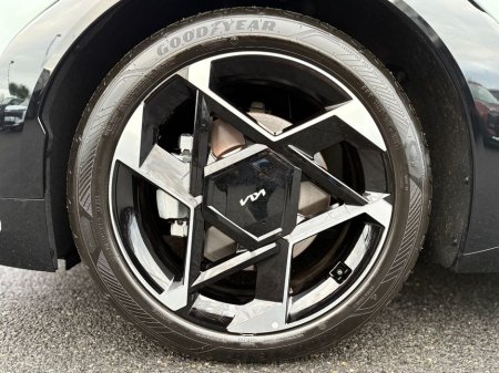 2025 Kia EV4 Fastback GT Line (612km Range) (Finance available at 3.9% apr) €48,995 thumbnail