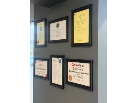 2018 Mercedes-Benz E Class *AMG PREMIUM PLUS* PANORAMIC SUNROOF / MEMORY + HEATED SEATS (FRONT+REAR) €27,890 thumbnail