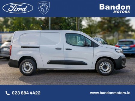 2025 Peugeot Partner PARTNER PROF PLUS 1.5 HDI 100 €22,725