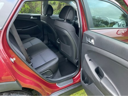 2016 Hyundai Tucson SE NAV B-DRIVE 2WD CRDI BLUE DRIVE €13,650 thumbnail