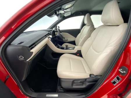 2025 Lexus LBX Elegant €39,950