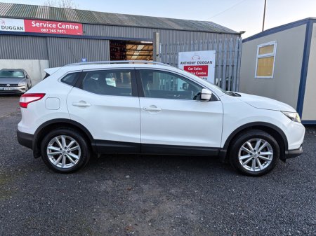2017 Nissan Qashqai 1.5 DSL SV €13,950