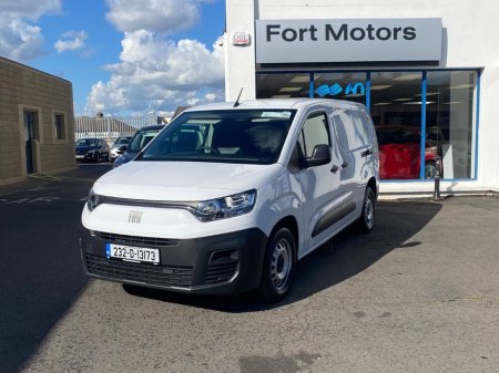 2023 Fiat Doblo LWB 1.5 100HP 1000KG 4DR