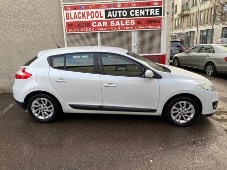 2013 Renault Megane III DYNAMIQUE 1.5 DCI 90 20 4DR