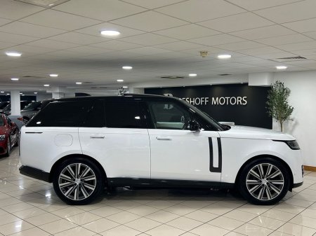 2025 Land Rover Range Rover P460e AUTOBIOGRAPHY HYBRID=LOW MILES//HUGE SPEC=PAN ROOF//BALANCE OF LAND ROVER WARRANTY=251 REG=ONLY €140 ANNUAL ROAD TAX//TAILORED FINANCE PACKAGES €149,995