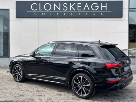 2024 Audi Q7 TFSI E QUATTRO S LINE BLACK EDITION