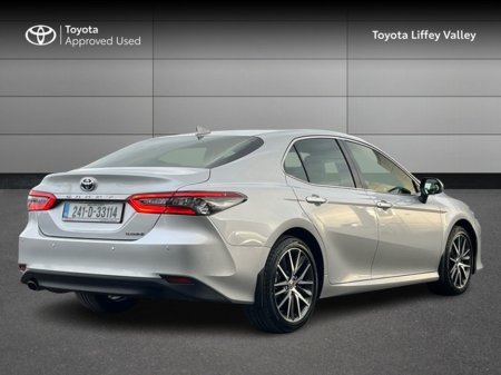 2024 Toyota Camry PLATINUM EDITION 4 €46,950 thumbnail