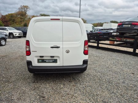 2021 Opel Combo Van L2H1 Spec fully plylined in rear with side loding door and double opening rear doors new CRVT test trade in wanted €12,750 thumbnail