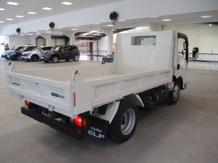 2024 Isuzu NPR  €44,500