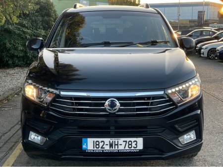 2018 Ssangyong Rodius TURISMO EX 7 SEATER..warranty included..finance provided €13,900