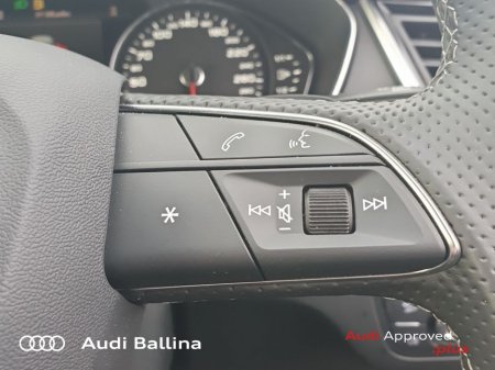 2025 Audi Q5 S line BLK ED Red Calipers*Sport steering wheel*and much More €72,900 thumbnail