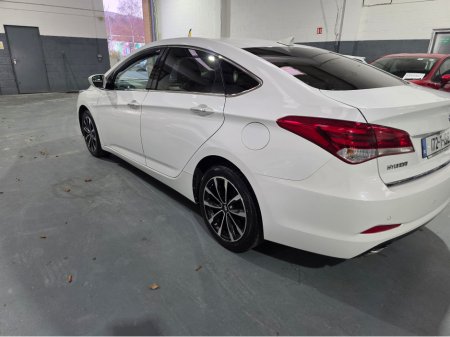 2017 Hyundai i40 1.7 CRDI SE NAV BL/DR 141 4DR 141PS €8,500