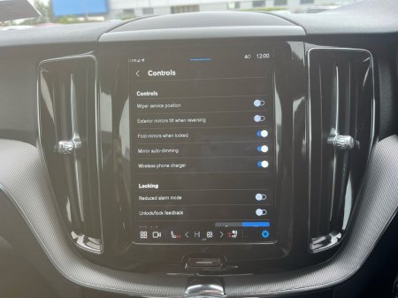 2023 Volvo XC60 T6 Recharge PHEV 350hp AWD AT8 Plus Dark - €44,900 thumbnail