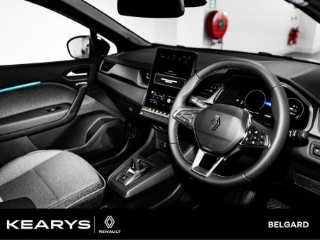 2026 Renault Captur Order your 261 Techno Full Hybrid E-Tech 160 TODAY! €36,190 thumbnail