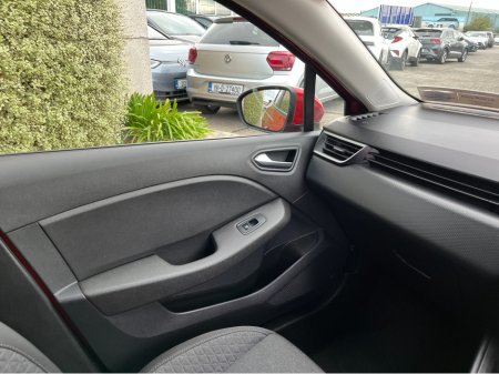 2022 Renault Clio DYNAMIQUE EDITION 1.0 PETROL €14,950 thumbnail