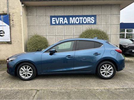 2019 Mazda Mazda3 AXELA AUTOMATIC 1.5 PETROL //HEAD UP DISPLAY//KEYLESS ENTRY//ADAPTIVE CRUISE CONTROL//REVERSE CAMERA// €16,950 thumbnail