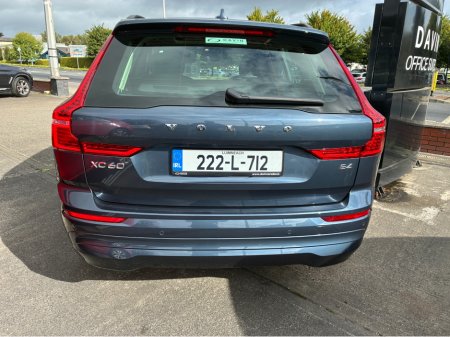 2022 Volvo XC60 B4 D MOMENTUM 5DR AUTO €49,750