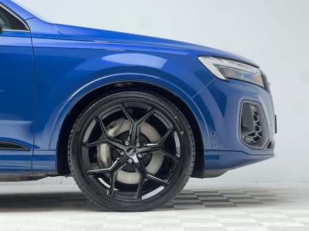 2024 Audi Q7 S LINE 55 TFSI E QUATTRO €84,990 thumbnail