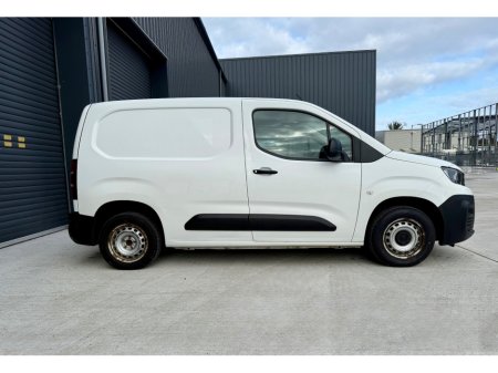 2021 Peugeot Partner 1.5 BLUE HDI 75 PANELL PANELLED 6.2 3 €13,250
