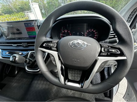 2026 Maxus Deliver 9 NEW MODEL BASE WITH  ENTERTAINMENT PACK