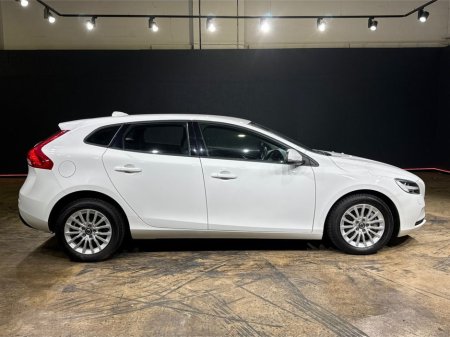 2018 Volvo V40 1.5 AUTO - CRUISE CONTROL - ALLOY WHEELS €16,950