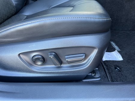 2019 Toyota Camry WS AUTOMATIC HYBRID 2.5 PETROL //MASSIVE SPEC//FULL LEATHER ELECTRIC HEATED SEATS//JBL SOUND//KEYLESS ENTRY//ADAPTIVE CRUISE CONTROL// thumbnail