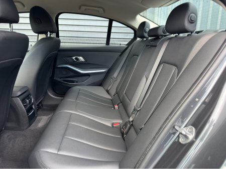 2021 BMW 3 Series 330E PRO COMFORT €21,950 thumbnail