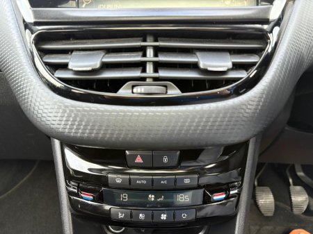 2016 Peugeot 2008 ONE OWNER LOW MILEAGE ALLURE MODEL €8,780 thumbnail