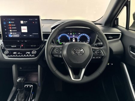 2024 Toyota Corolla Cross HYBRID SPORT €37,950 thumbnail