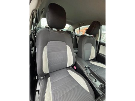 2017 Toyota Avensis 1.6 D-4D Luna Navi Saloon €11,500 thumbnail