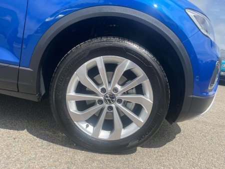 2025 Volkswagen T-Roc EDITION 75 1.0TSI 116HP MANUAL €32,975 thumbnail