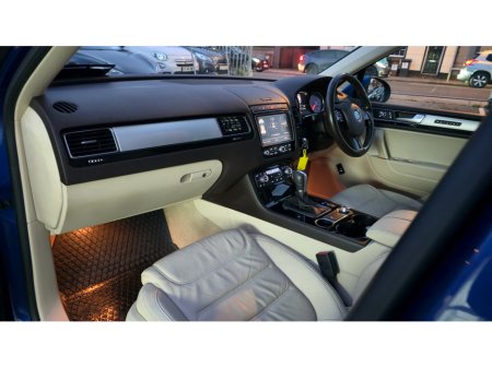 2015 Volkswagen Touareg CV 3.0 TDI 262BHP V6 5 SEATS €24,500 thumbnail