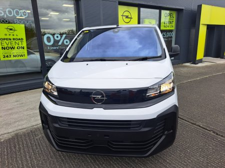 2025 Opel Vivaro  €25,950