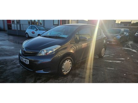 2013 Toyota Yaris AUTOMATIC 1.0 PETROL 5DR €5,750