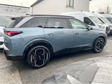 2025 Peugeot 5008 E 5008 GT-LINE 73KW 213BHP FULLY ELECTRIC €47,950 thumbnail