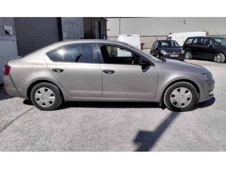 2016 Skoda Octavia ACTIVE 1.6 TDI 110HP 4 4DR €8,750