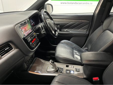 2018 Mitsubishi Outlander HYBRID 2.4 PHEV 4H AUTOMATIC 5DR MODEL  www.bolandscarcentre.ie €19,900 thumbnail