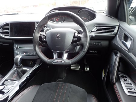 2018 Peugeot 308 GT 2.0 HDI DIESEL 180 BHP AUTOMATIC // GENUINE GT TOP SPEC CAR // GT SUEDE SPORTS BUCKET SEATS // REVERSING CAMERA // GT FLAT BOTTOM SPORTS STEERING WHEEL €17,950 thumbnail