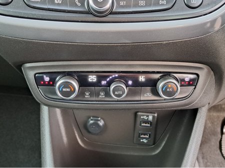 2022 Opel Crossland ULTIMATE 1.2TURBO 130BHP **LEATHER/SUEDE INTERIOR** €19,950 thumbnail