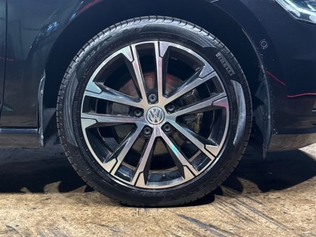 2020 Volkswagen Golf ESTATE 1.2L TSI AUTOMATIC - REVERSE CAMERA - CRUISE CONTROLS €19,950 thumbnail