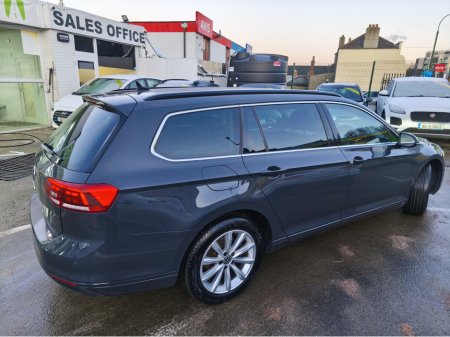 2021 Volkswagen Passat ESTATE BUS 2.0 TDI MANUAL 6SPEED FWD AA Approved 1 Year Warranty €19,950 thumbnail