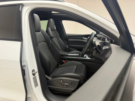 2023 Audi e-tron 55 VORSPRUNG QUATTRO €59,990 thumbnail