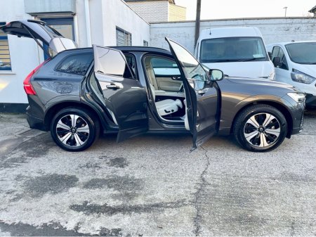 2023 Volvo XC60 T6 RECHARGE PHEV AWD AUTO PLUS DARK €40,950